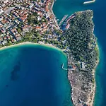 Apollo Premium * マカルスカ