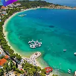 アパート Apollo Premium マカルスカ