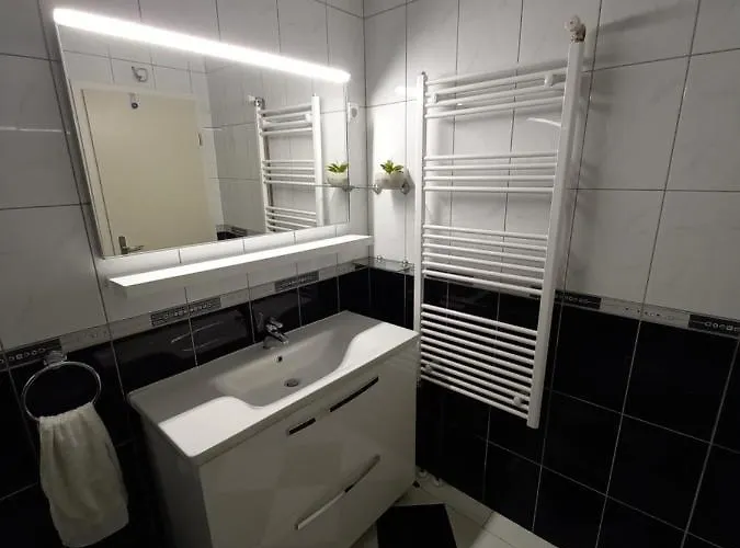 Apollo Premium * Makarska