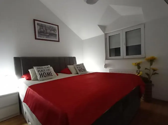 Apollo Premium Apartament *